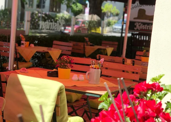 Traditionsgasthaus Goldener Loewe Restaurant & بيت ضيافة