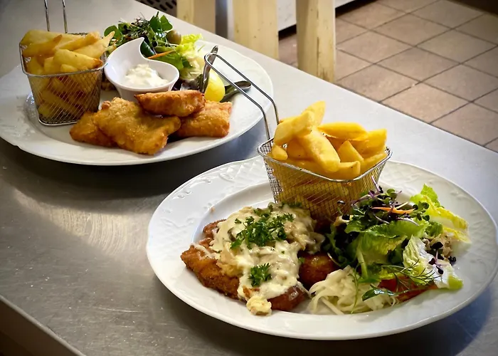 بيت ضيافة Traditionsgasthaus Goldener Loewe Restaurant & *