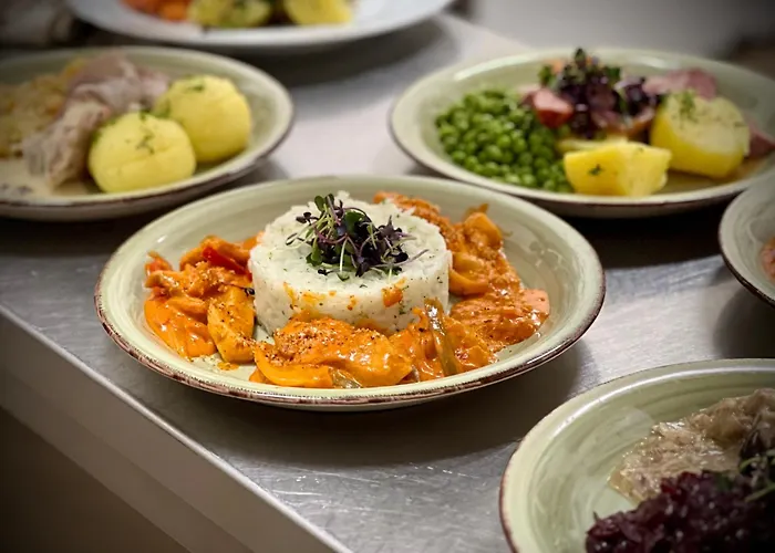 Traditionsgasthaus Goldener Loewe Restaurant & Риза