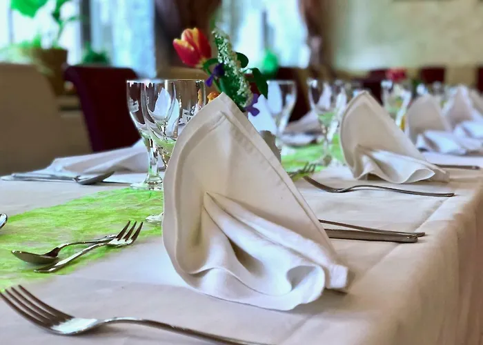 بيت ضيافة Traditionsgasthaus Goldener Loewe Restaurant &