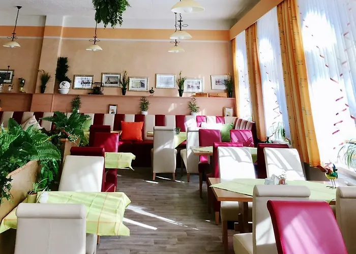 بيت ضيافة Traditionsgasthaus Goldener Loewe Restaurant & *